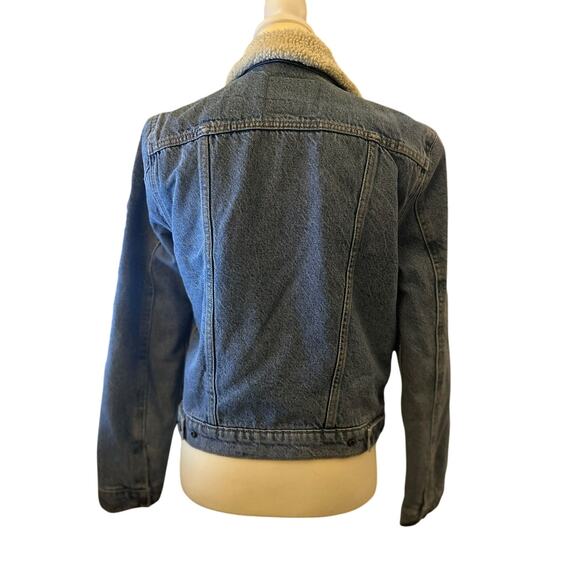 Levi's Blue Denim Jacket with Cream Collar - Picture 5 of 11